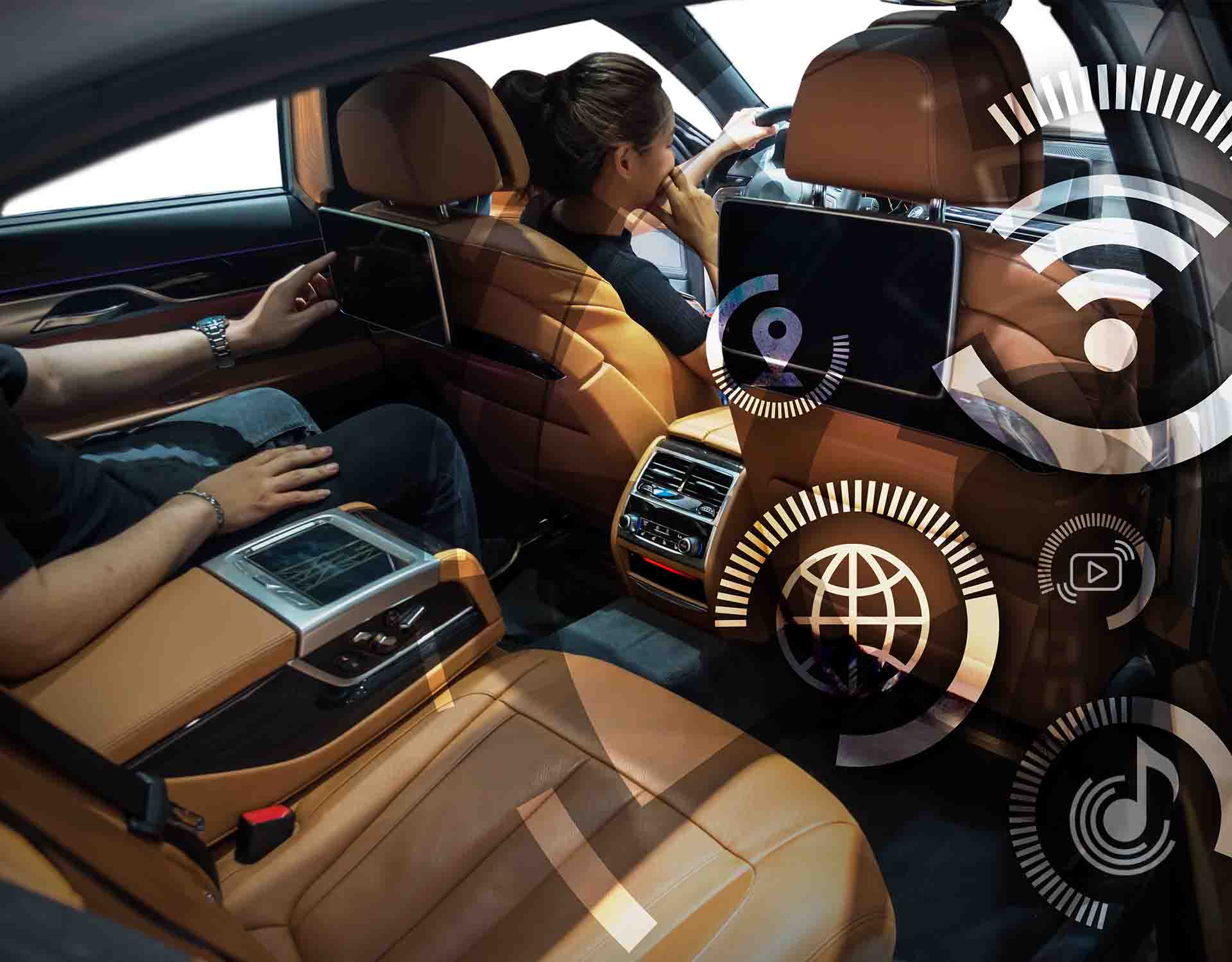 Вай фай в авто. Wi-Fi в автомобиле. Вай фай в машину. Автомобиль experience. Интернет в машину.