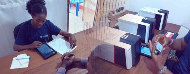 IDEMIA et Paycode fournissent des cartes de paiement à authentification biométrique en RDC